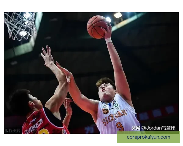 巴雷拉关键时刻挺身而出，助力球队逆转胜利状态回暖